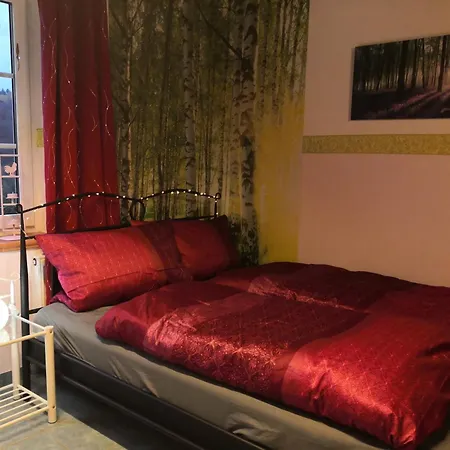 Kleine Einzigartige Auf Dem Bauernhof, Direkt In Der Mit Blick Auf Schloss *