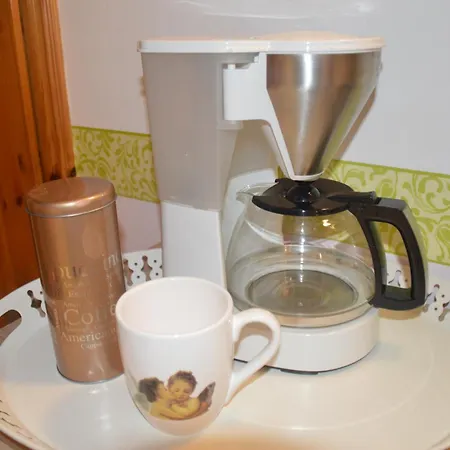 Kleine Einzigartige Auf Dem Bauernhof, Direkt In Der Mit Blick Auf Schloss * Braunfels