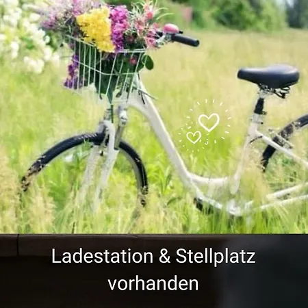 Kleine Einzigartige Auf Dem Bauernhof, Direkt In Der Mit Blick Auf Schloss Appartamento