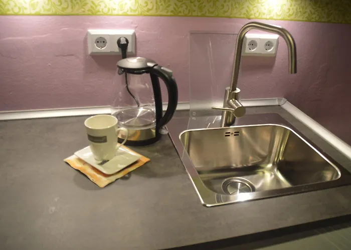 Lejlighed Kleine Einzigartige Auf Dem Bauernhof, Direkt In Der Mit Blick Auf Schloss Braunfels