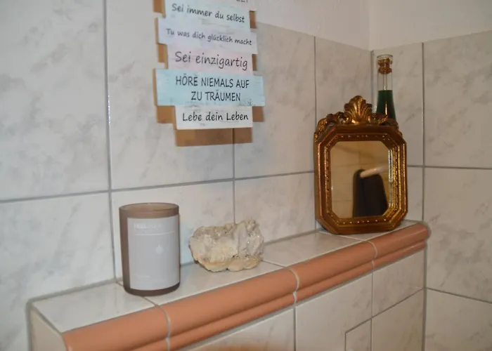 Kleine Einzigartige Auf Dem Bauernhof, Direkt In Der Mit Blick Auf Schloss Lejlighed Braunfels