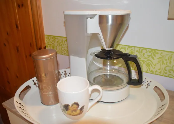 Kleine Einzigartige Auf Dem Bauernhof, Direkt In Der Mit Blick Auf Schloss * Braunfels